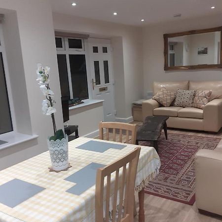 Station Retreat 6B Comberton Terrace Apartment คิดเดอร์มินสเตอร์ ภายนอก รูปภาพ