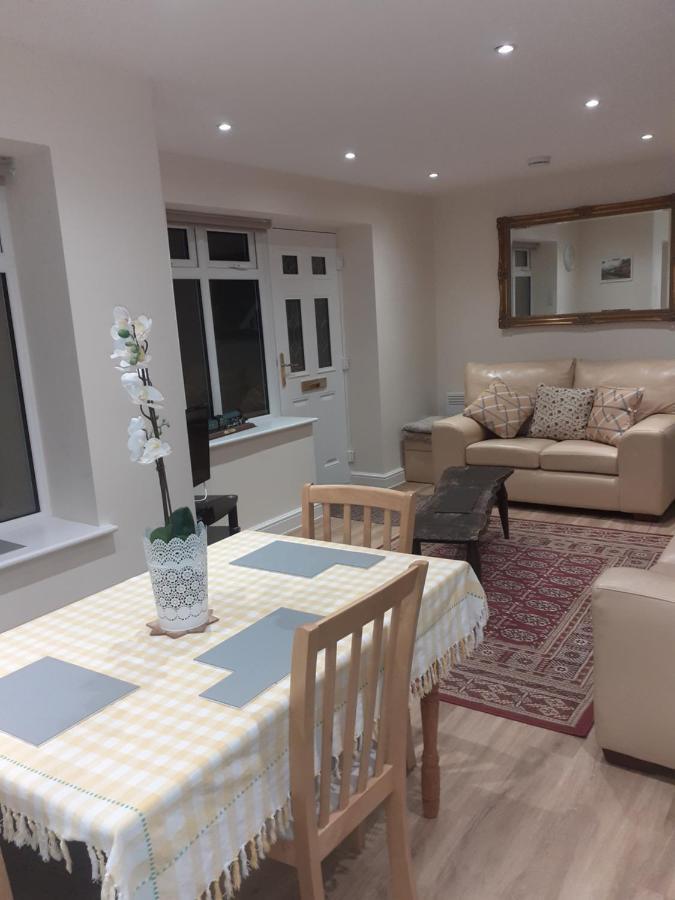 Station Retreat 6B Comberton Terrace Apartment คิดเดอร์มินสเตอร์ ภายนอก รูปภาพ