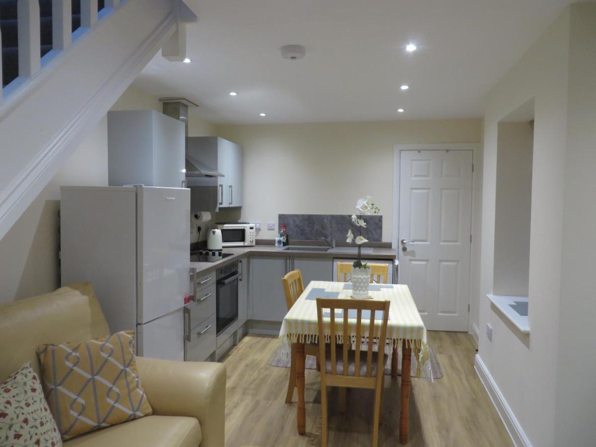 Station Retreat 6B Comberton Terrace Apartment คิดเดอร์มินสเตอร์ ภายนอก รูปภาพ